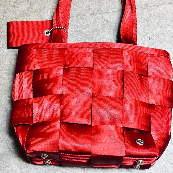 Harveys Cherry Red Woven Tote with Mercedes Benz Logo - Picture 10 of 10